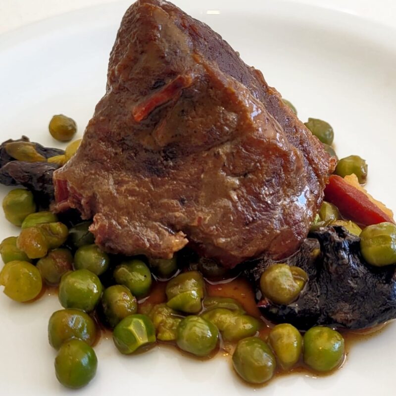 Carrillera de Ternera con Guisantes