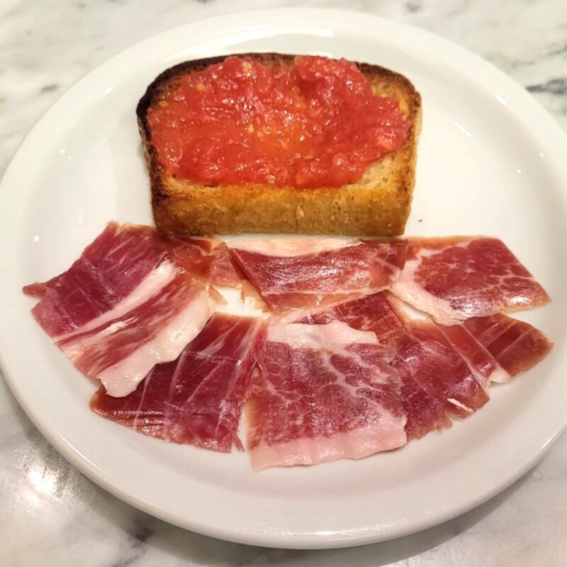 Tosta de Jamon Iberico a la catalana